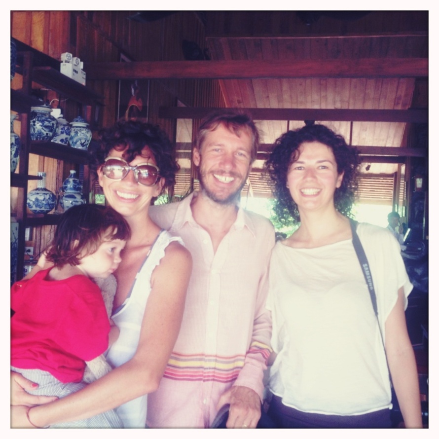 Le Mékong, camarade, c'est un fleuve comme une palette de peintre. Le Mékong, camarade, c'est un fleuve comme une palette de peintre.