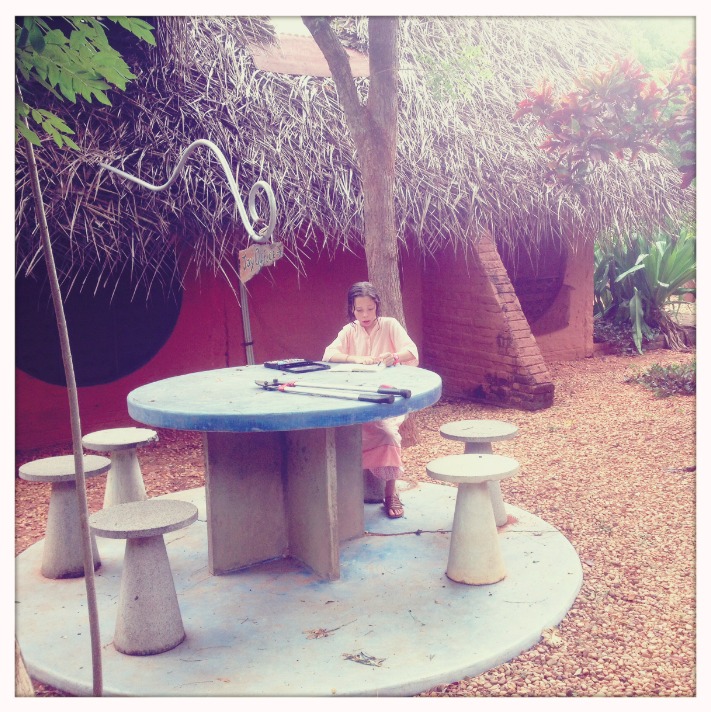 Auroville, Et la Mère créa l'Homme Nouveau Auroville, Et la Mère créa l'Homme Nouveau