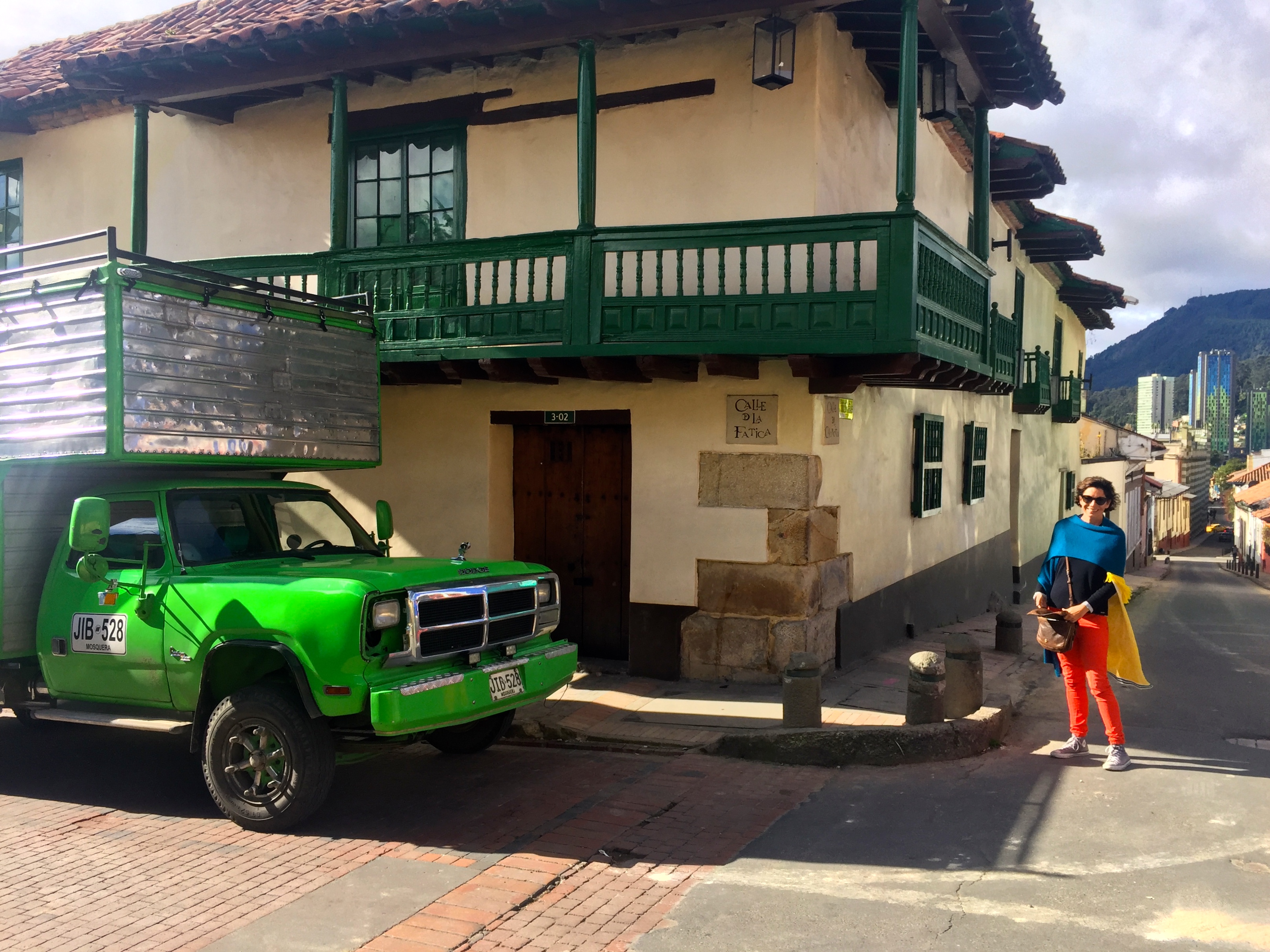 Paris-Bogota (1/2) Paris-Bogota (1/2)