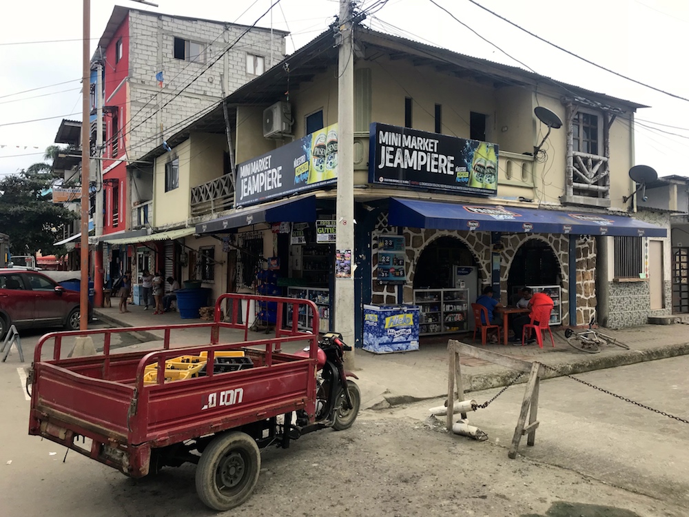 Coquillages et poissons frits Coquillages et poissons frits