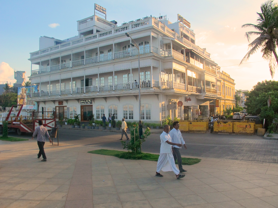 Pondy Chérie Pondy Chérie