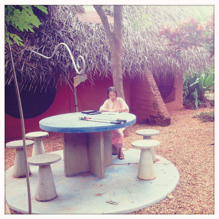 Auroville, Et la Mère créa l'Homme Nouveau Auroville, Et la Mère créa l'Homme Nouveau