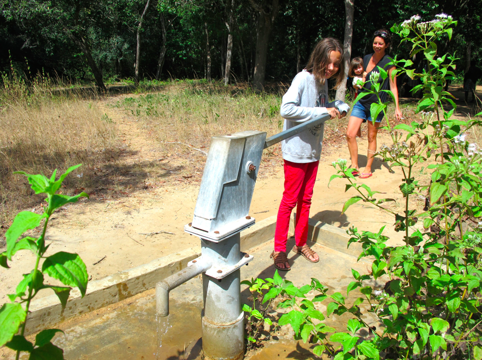 UN SAFARI LUNAIRE UN SAFARI LUNAIRE