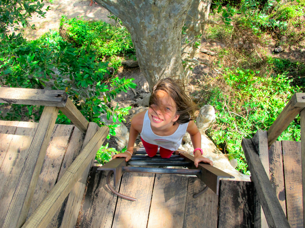 UN SAFARI LUNAIRE UN SAFARI LUNAIRE