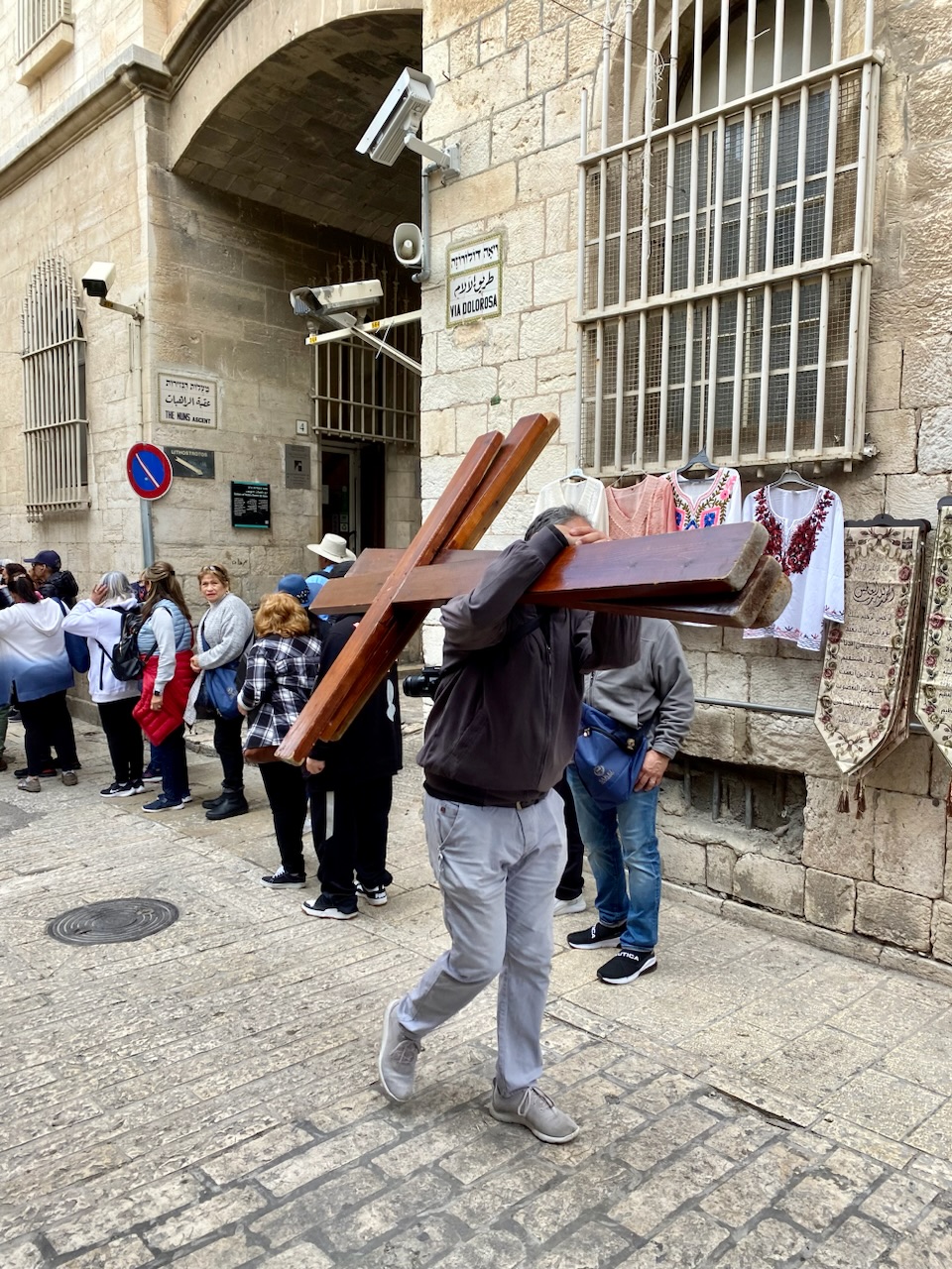 Les dieux sont tombés sur la tête ! Les dieux sont tombés sur la tête !