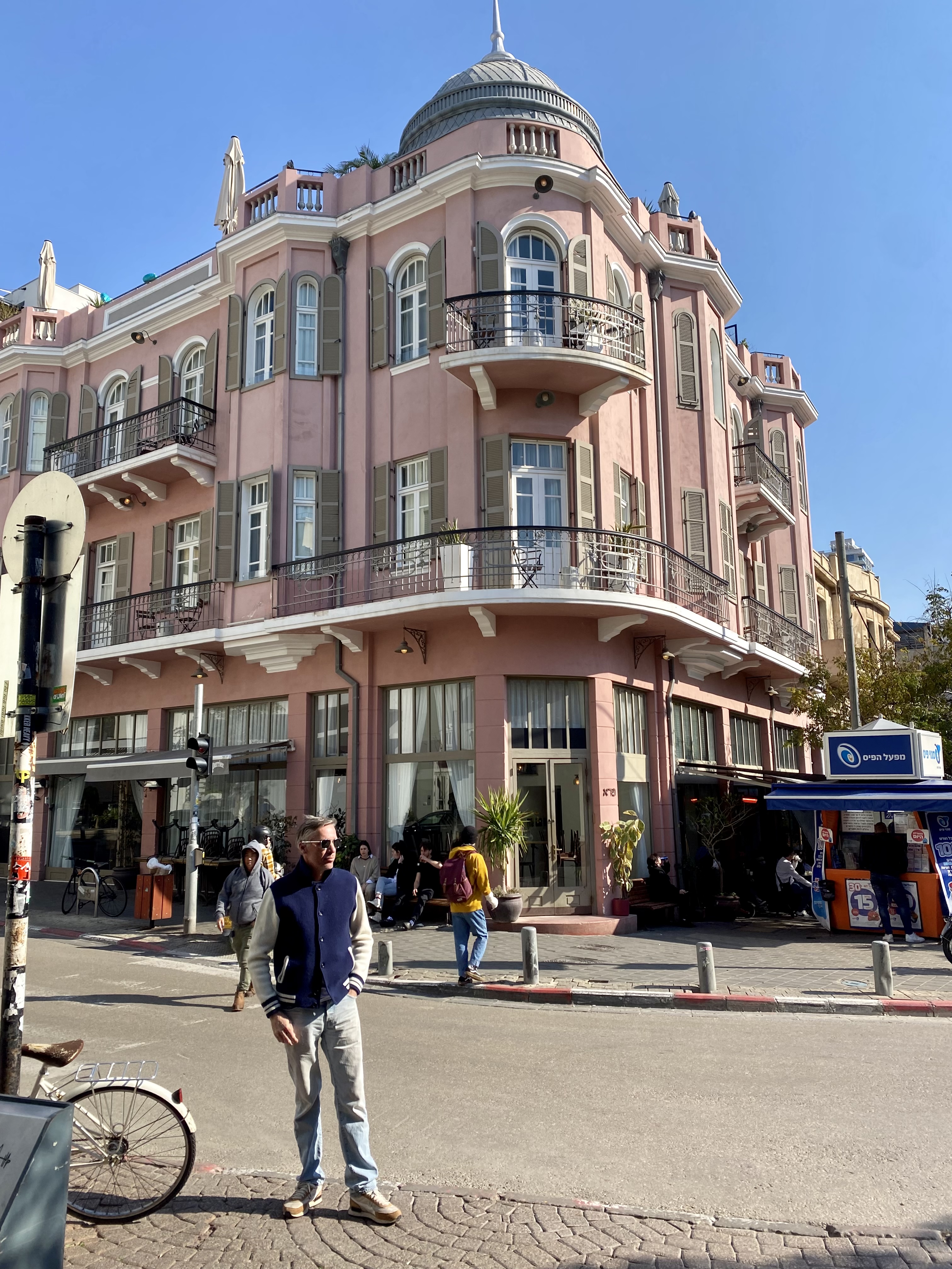 Les dieux sont tombés sur la tête ! Les dieux sont tombés sur la tête !