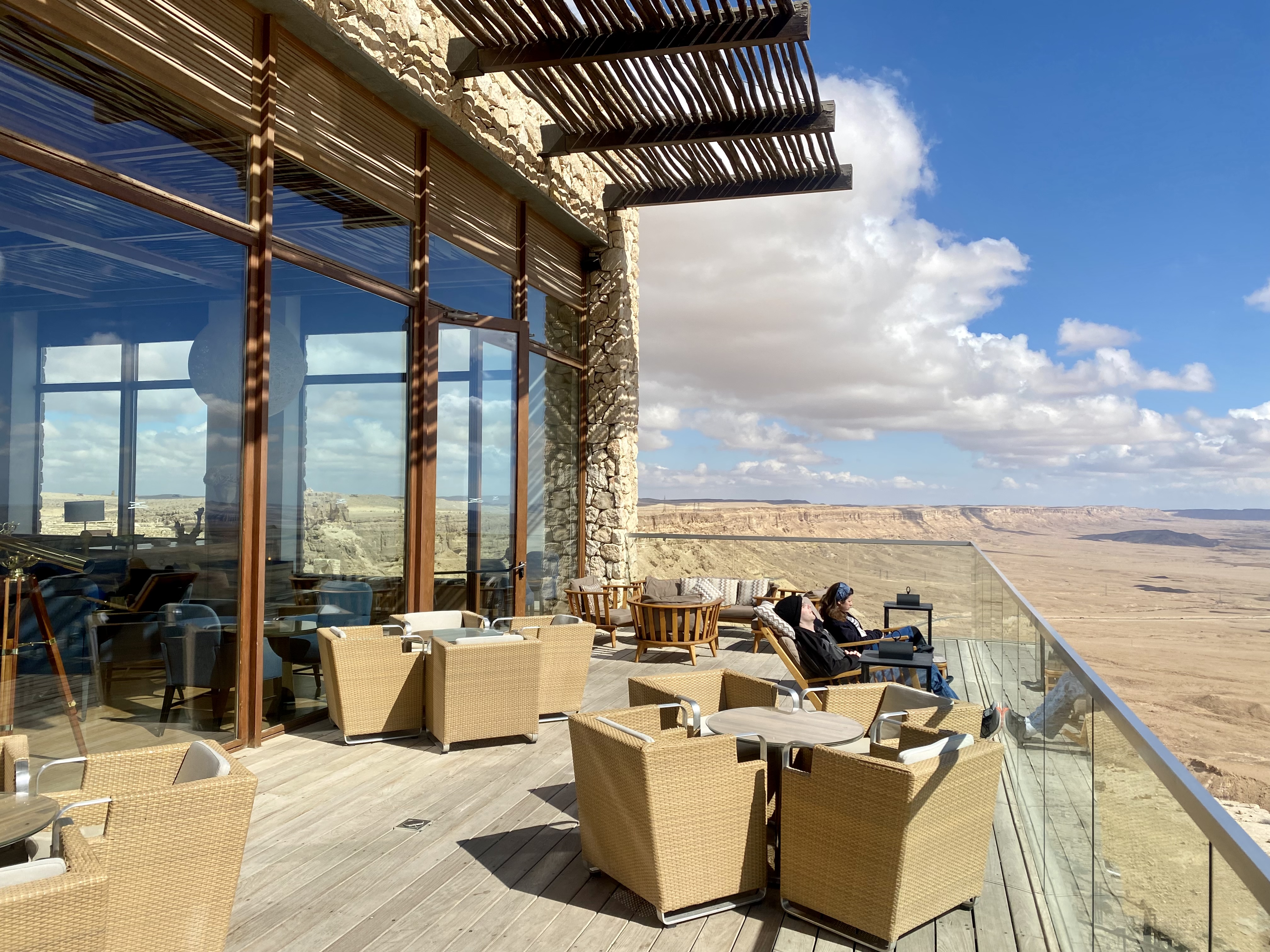 Les dieux sont tombés sur la tête ! Les dieux sont tombés sur la tête !