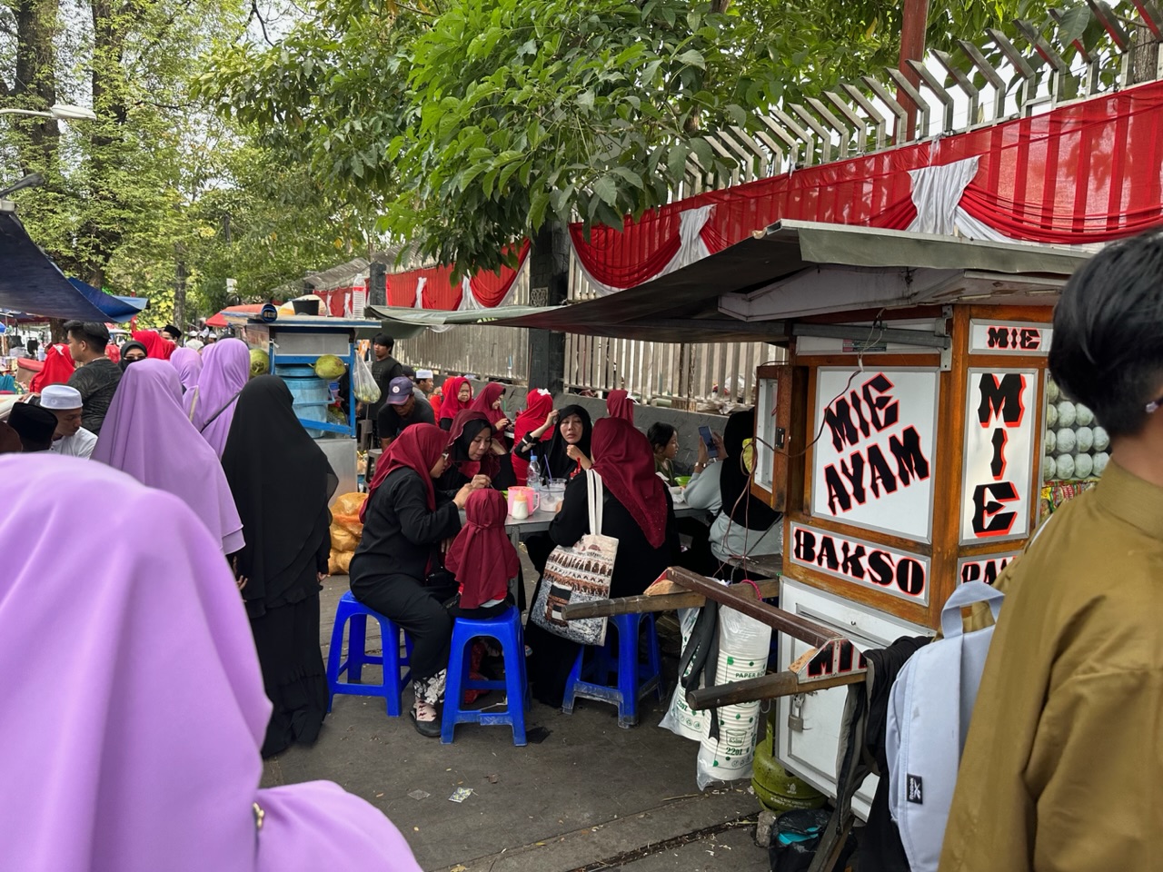 Les rendez-vous mémorables sont clandestins Les rendez-vous mémorables sont clandestins