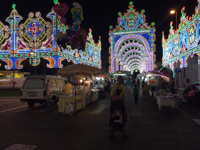 Sous les oliviers ... La mer  Sous les oliviers ... La mer